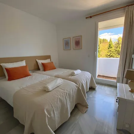 El Paraiso Marbella Retreat 펜션 에스테포나